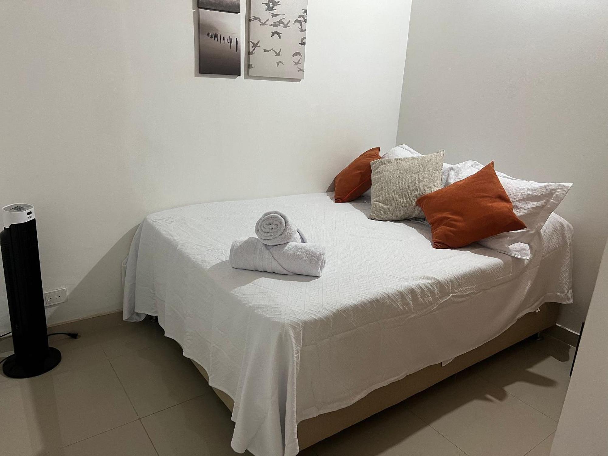 Espectacular En Laureles - 2 Apartamento *