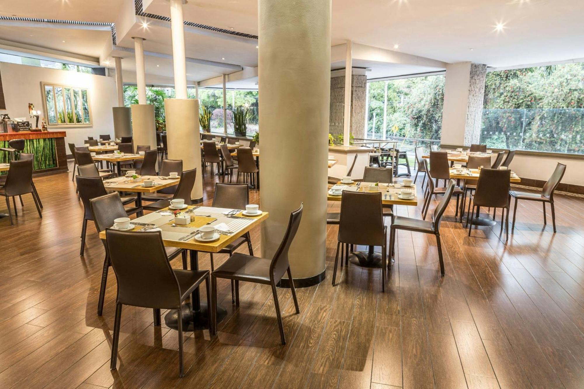 Four Points By Sheraton Hotel Medellín