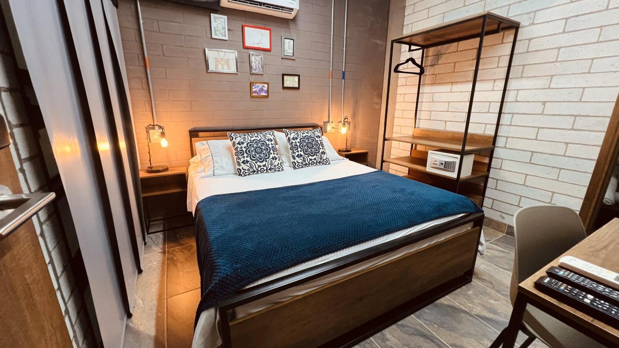 Hotel Manila Boutique *