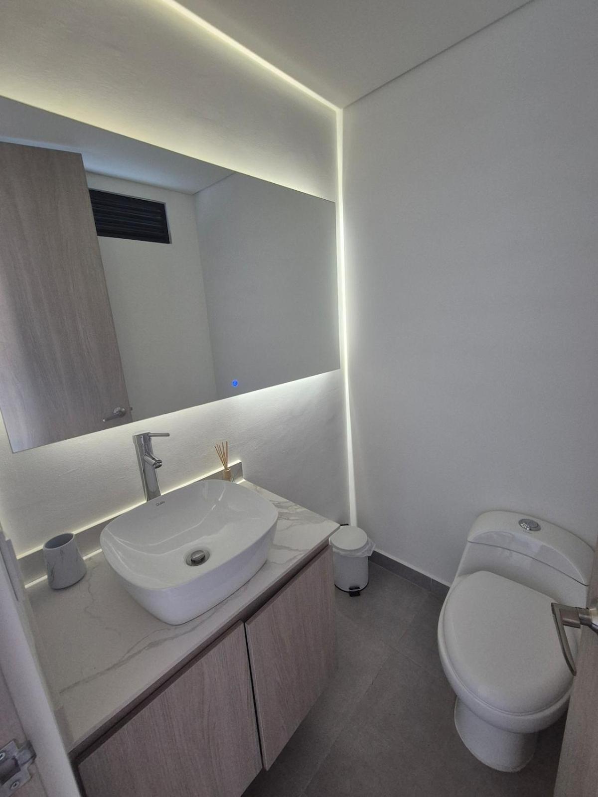 Laureles 11th Floor, Jacuzzi And Ac Medellín