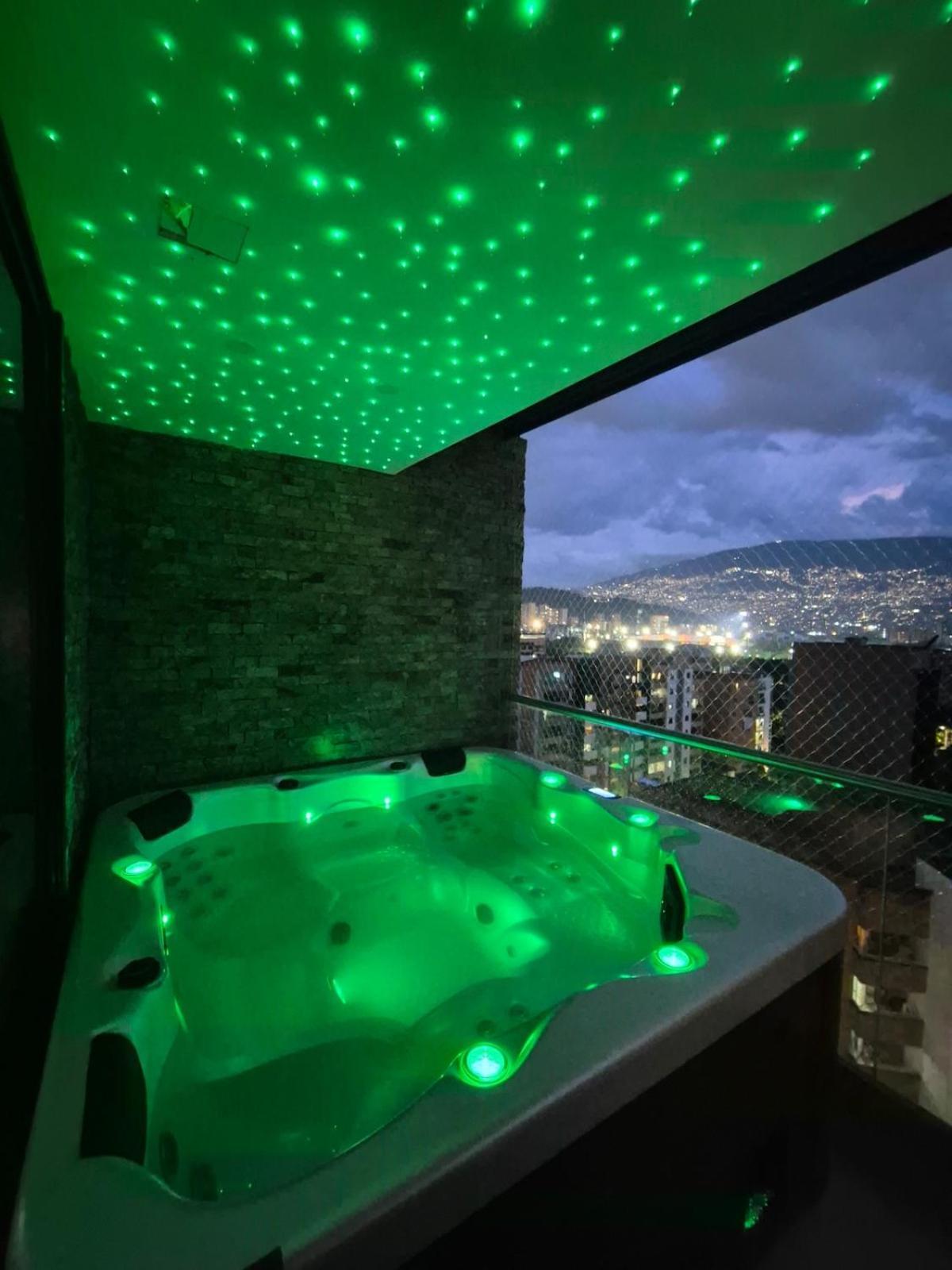Laureles 11th Floor, Jacuzzi And Ac Apartamento