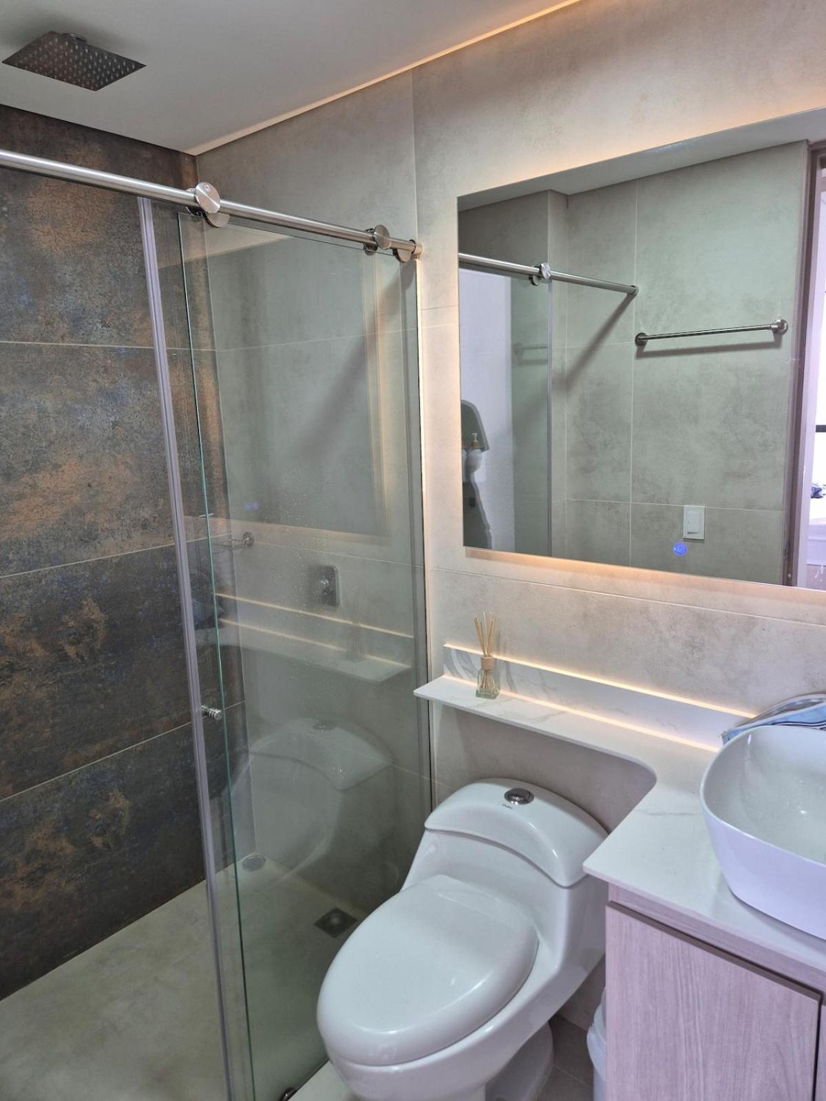 Apartamento Laureles 11th Floor, Jacuzzi And Ac *