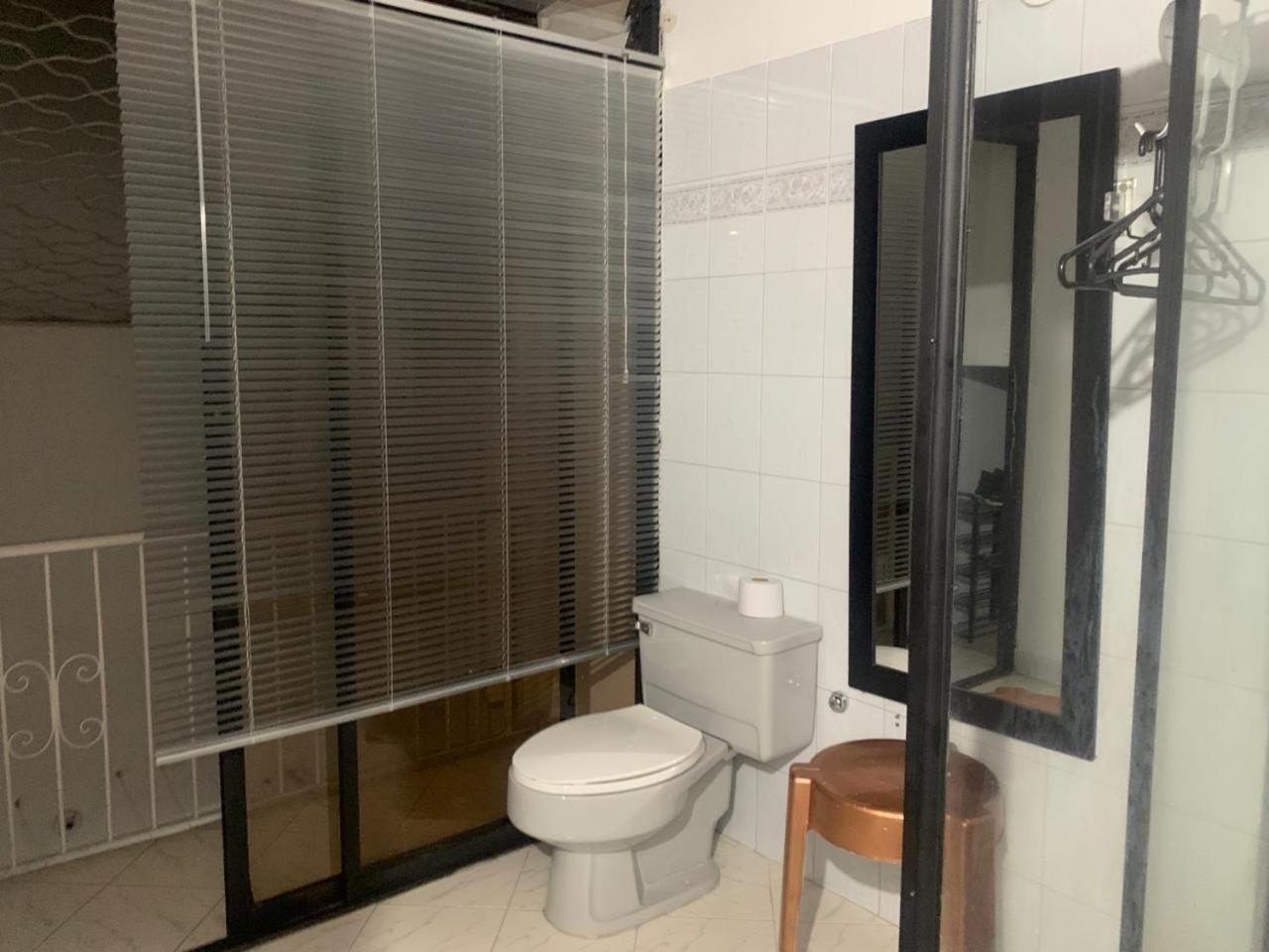Housetel Cocoon Pensión Medellín