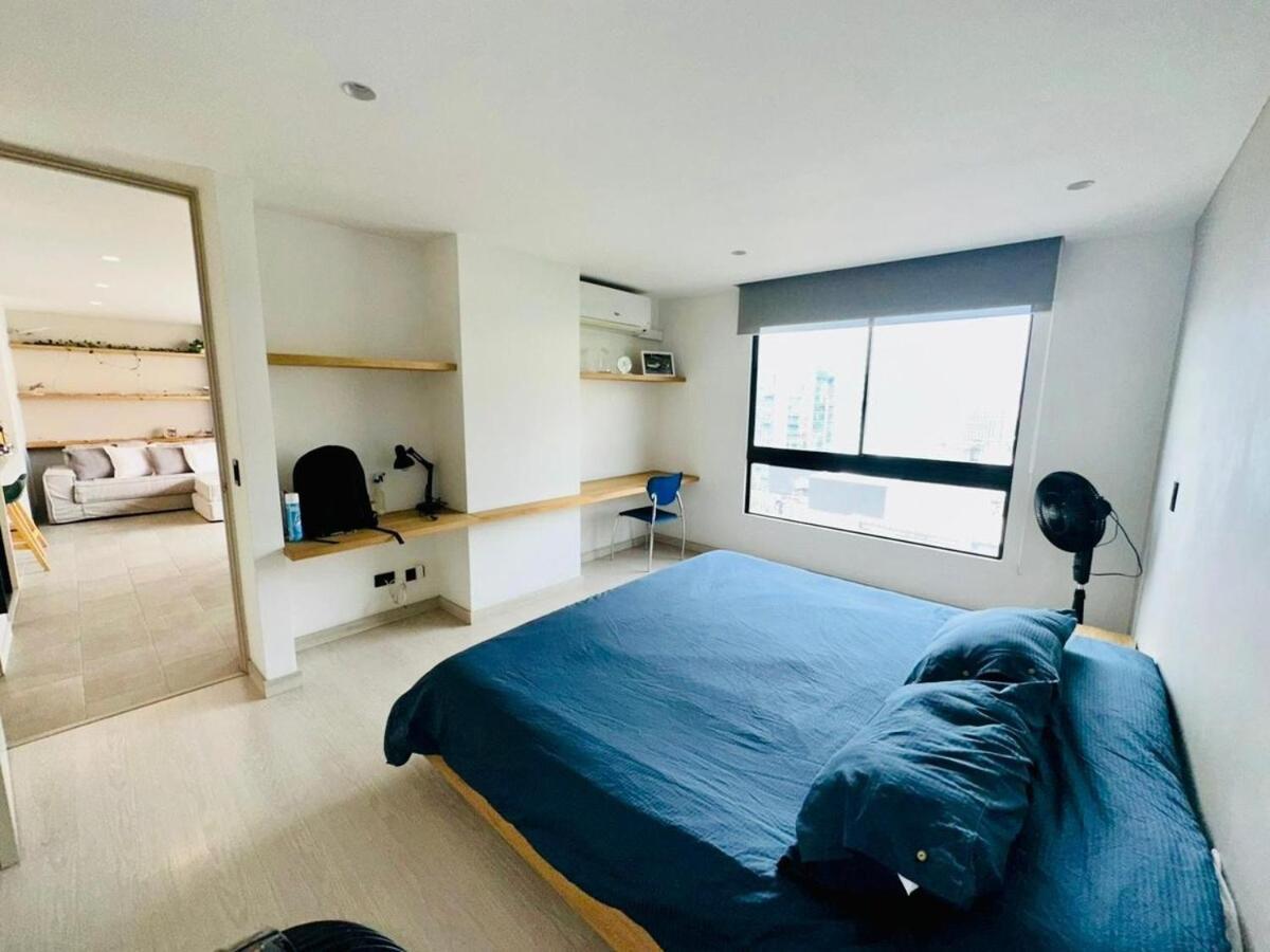 Apartamento The Location In Poblado Air Conditioning Medellín
