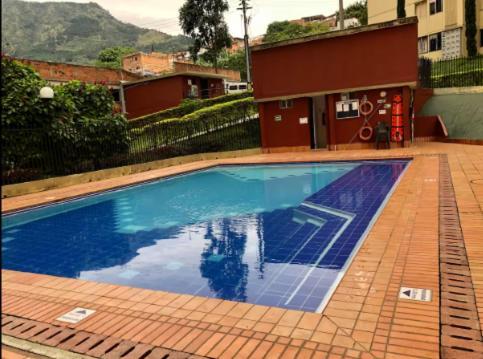 Zona Rosa De Medellin, Ubicacion Cerca De Centros Comerciales Y Tranvia Del Metro Apartamento Medellín