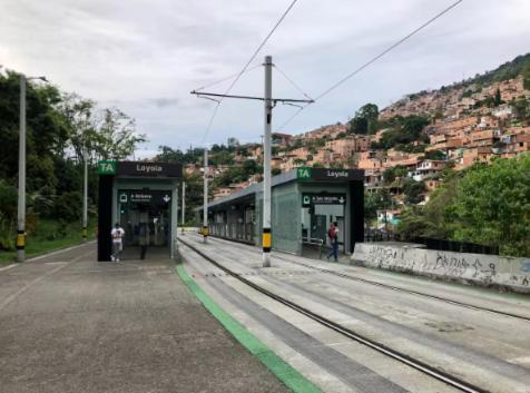 Apartamento Zona Rosa De Medellin, Ubicacion Cerca De Centros Comerciales Y Tranvia Del Metro Medellín
