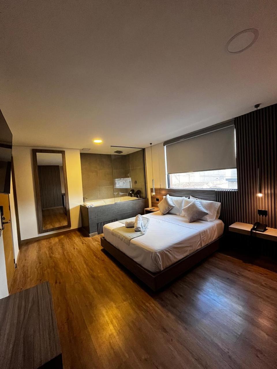 Hotel Time Oclock Medellín
