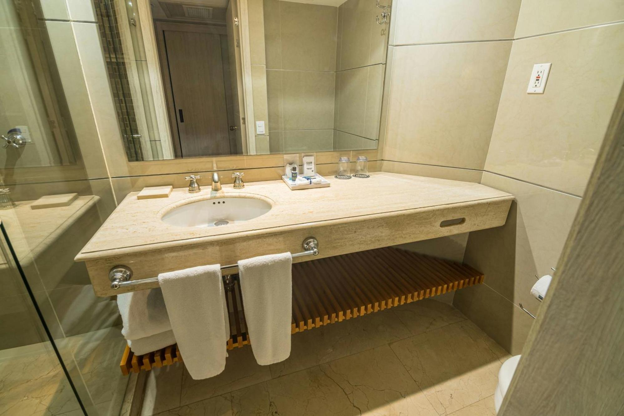 Four Points By Sheraton