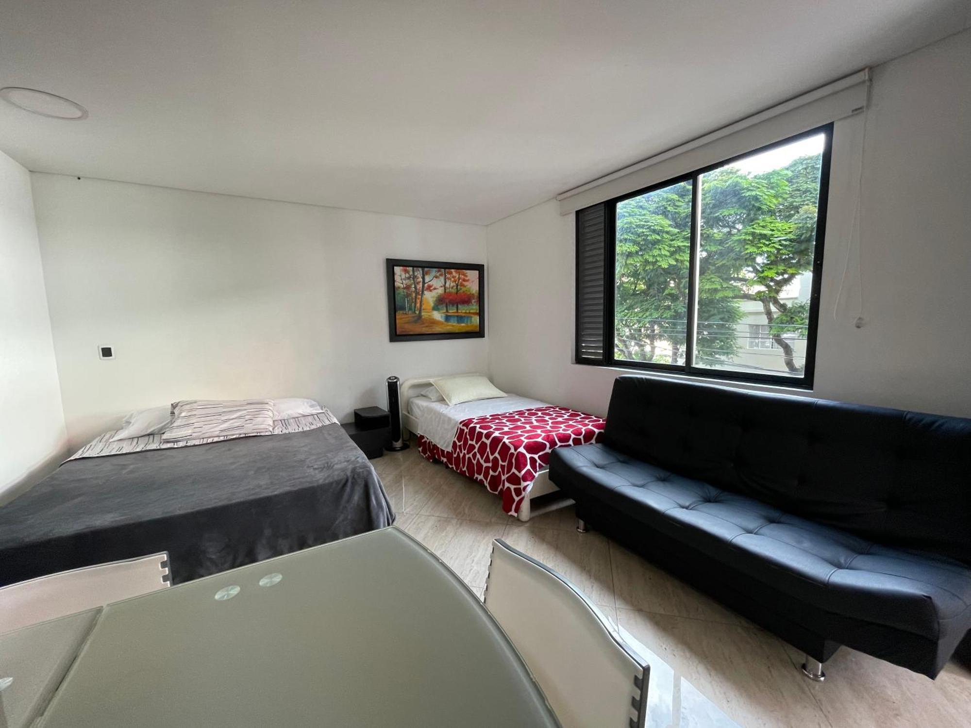 Nuevo, Moderno , Elegante Y Muy Bien Ubicado , En Laureles Apartamento Medellín