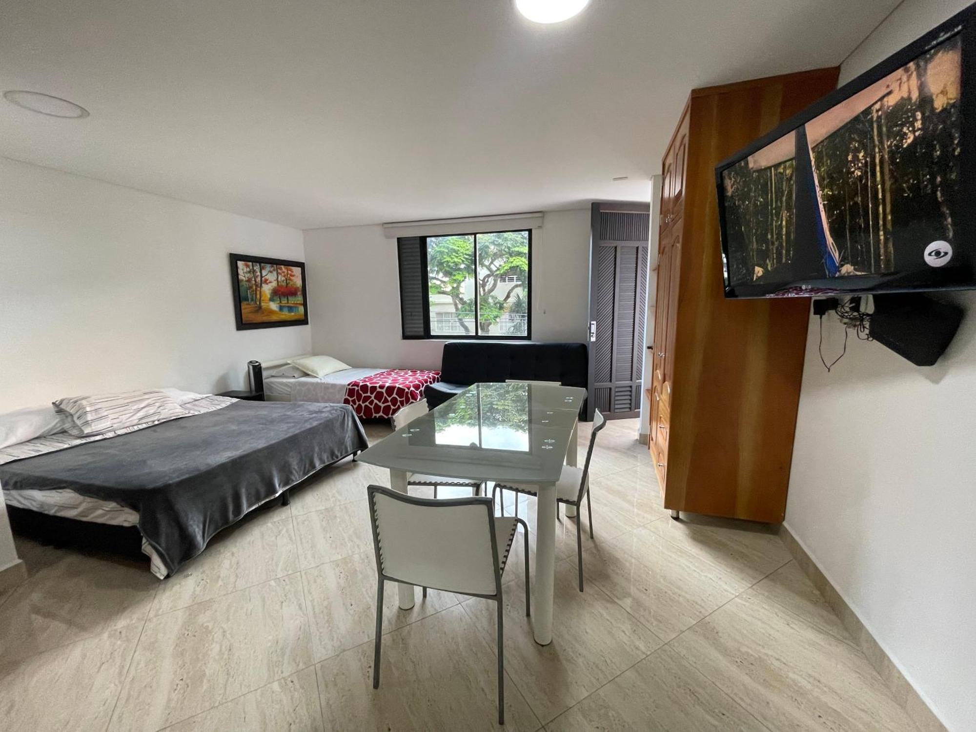 Nuevo, Moderno , Elegante Y Muy Bien Ubicado , En Laureles Apartamento *