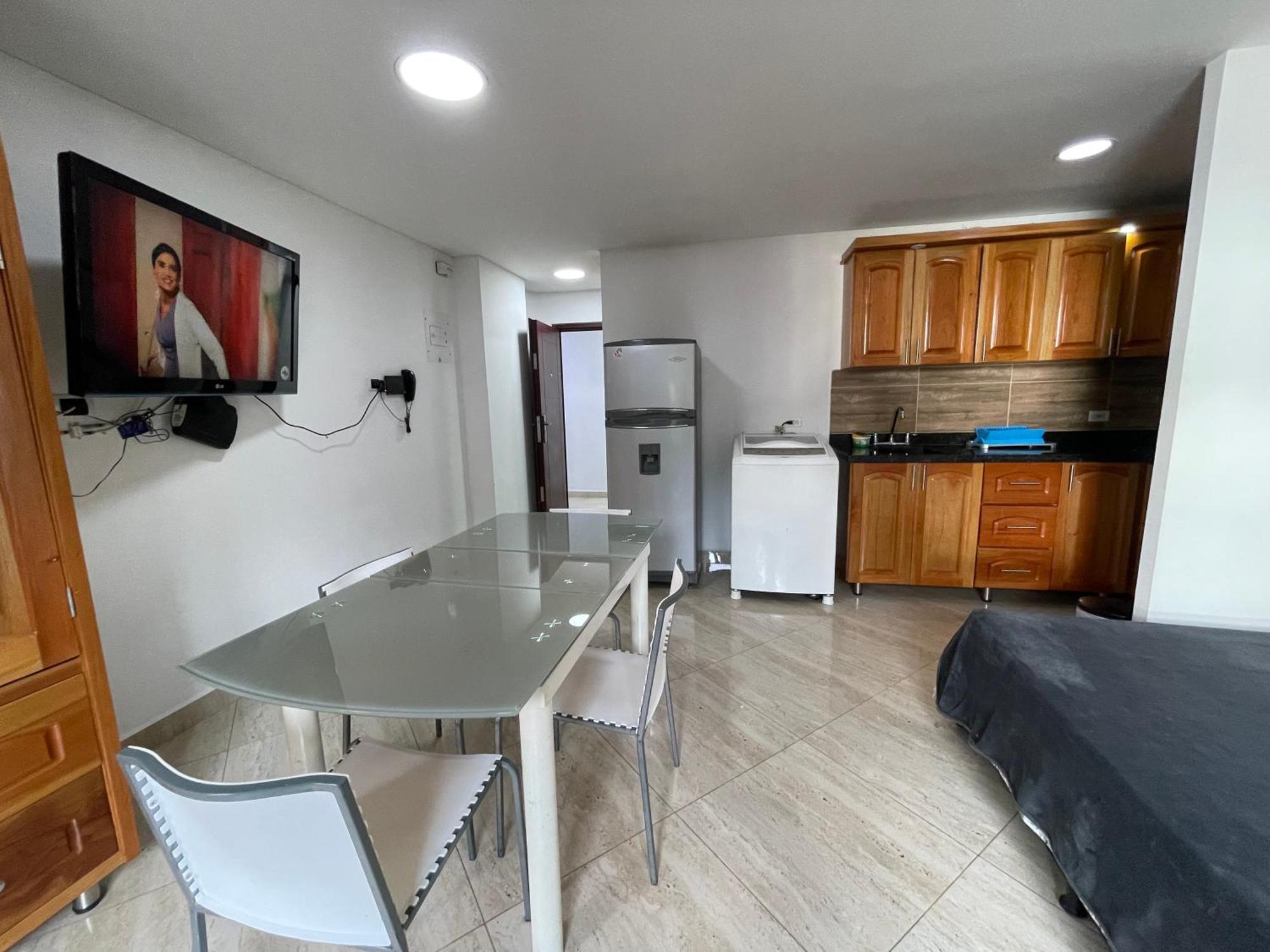 Apartamento Nuevo, Moderno , Elegante Y Muy Bien Ubicado , En Laureles