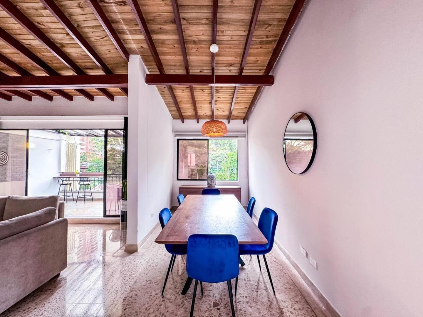 Apartamento 3br 240 M Ac Pool El Tesoro Medellín