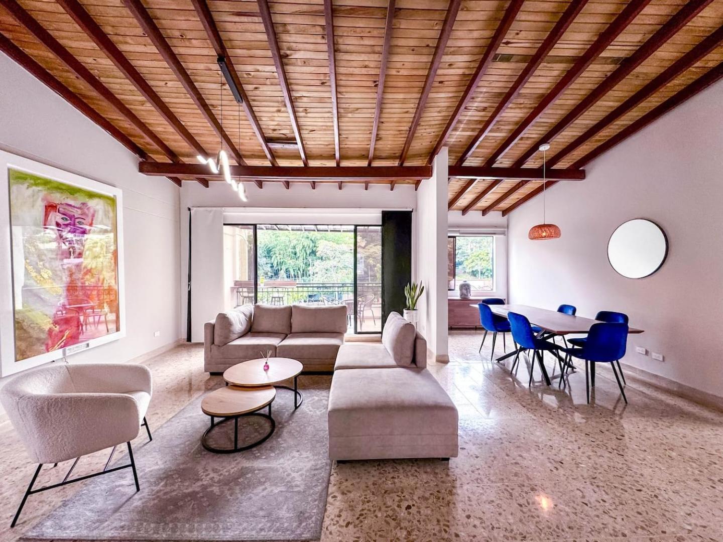 3br 240 M Ac Pool El Tesoro Medellín