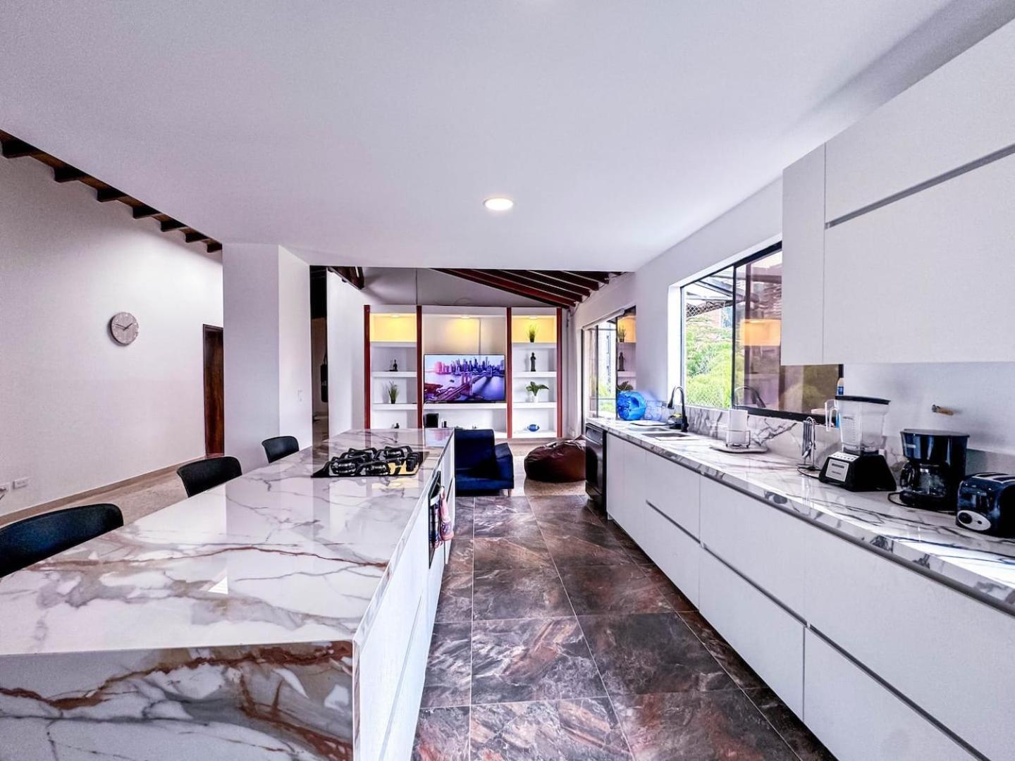 3br 240 M Ac Pool El Tesoro * Medellín