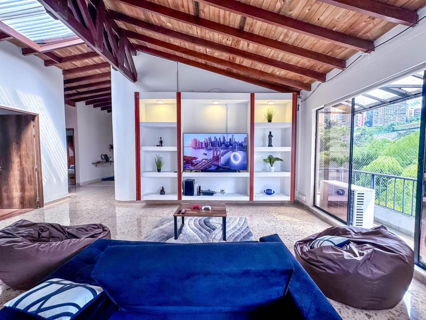 3br 240 M Ac Pool El Tesoro Apartamento *