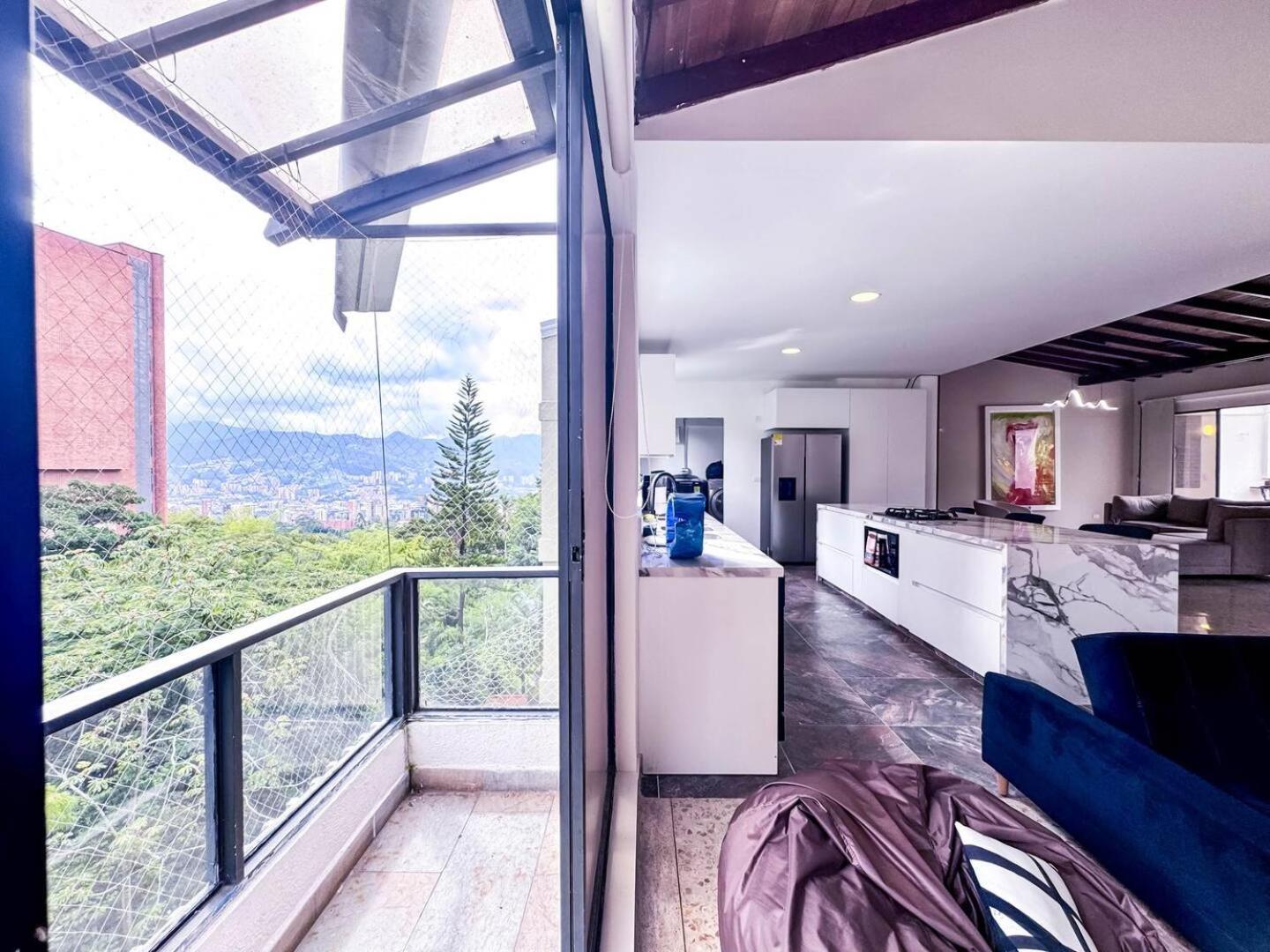 3br 240 M Ac Pool El Tesoro * Medellín