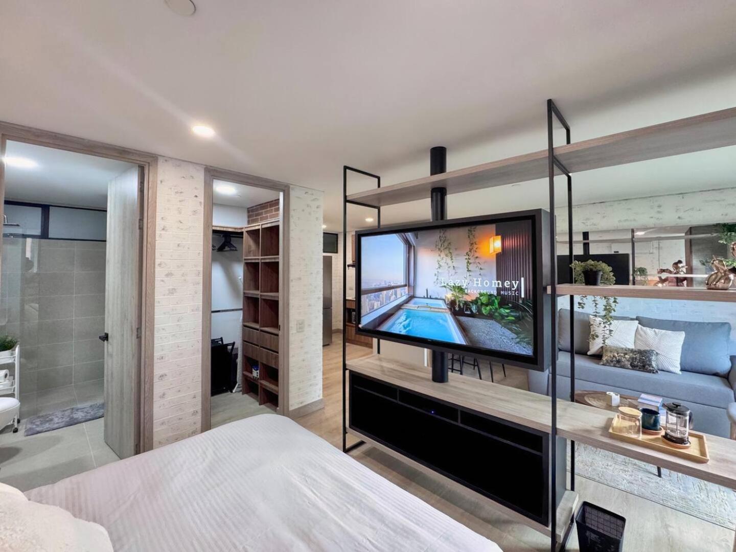 1br Near Unicentro, Upb & 2nd Parque Laureles Medellín
