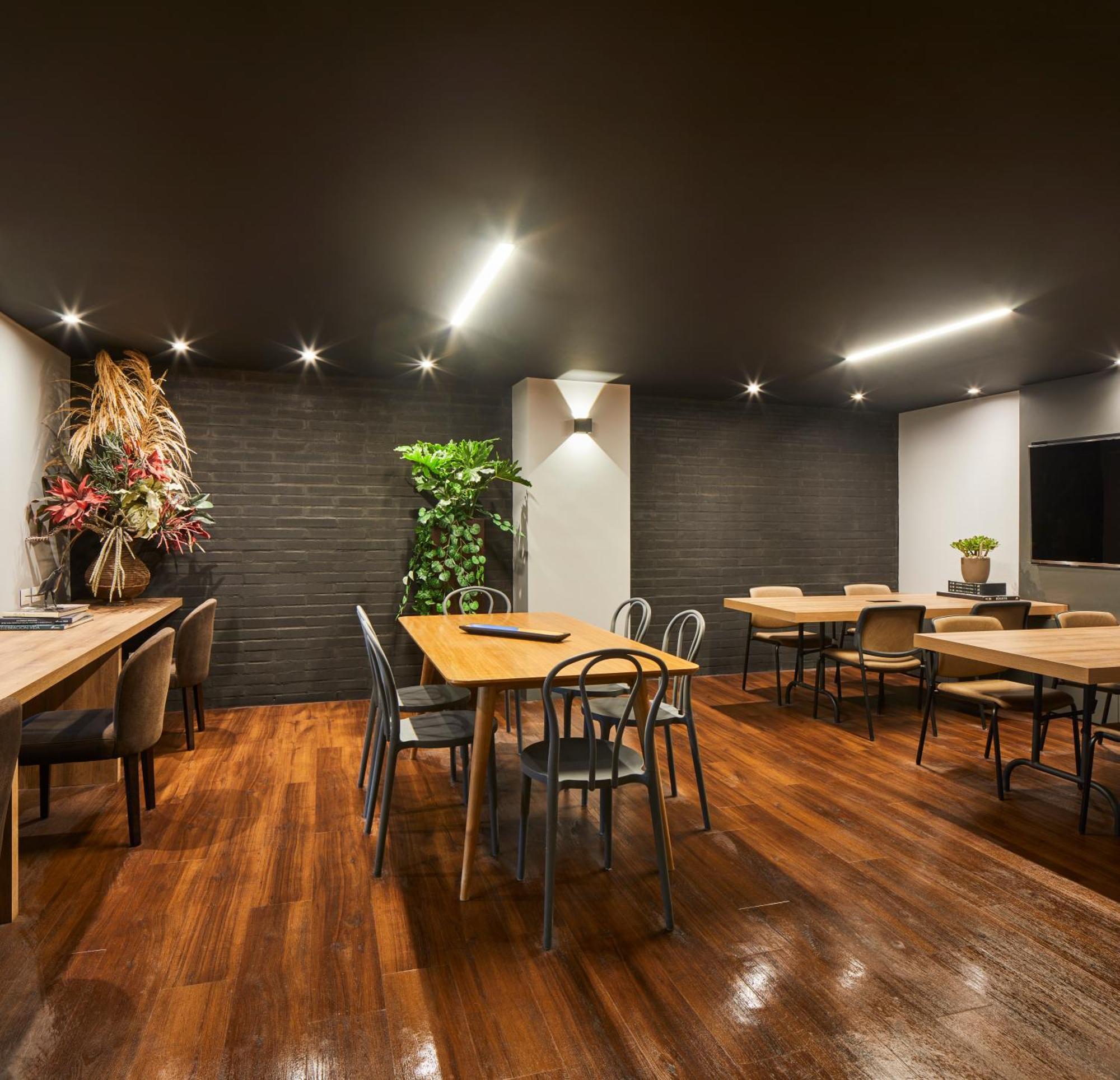 El Tesoro Stylish Escape - Urban Vibes 312