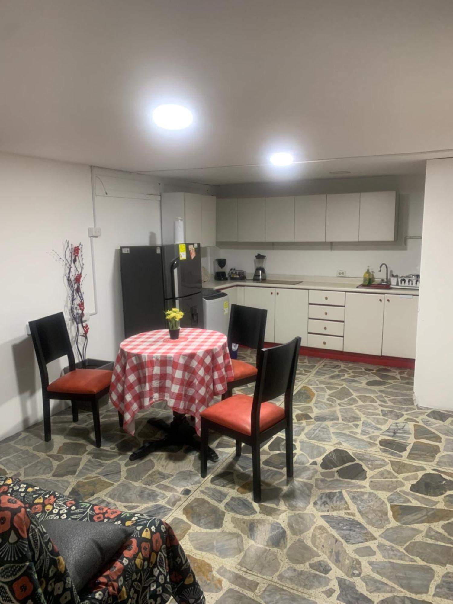 Place To Medellín
