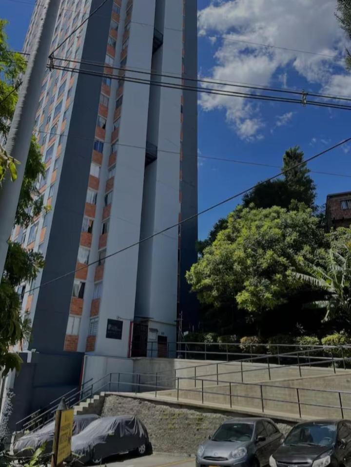 Apartamento Vistas Lindas Cerca Centro Medellín