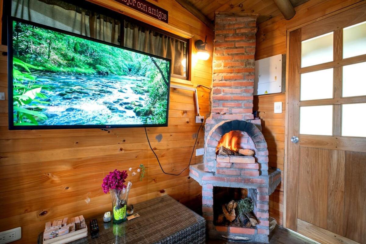 Chalet Con Jacuzzi, Masaje En Sitio Opcional Y Chimenea Romantica-santa Elena Medellín