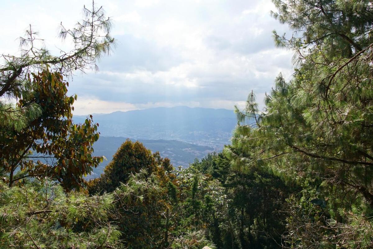 Con Jacuzzi, Masaje En Sitio Opcional Y Chimenea Romantica-santa Elena * Medellín