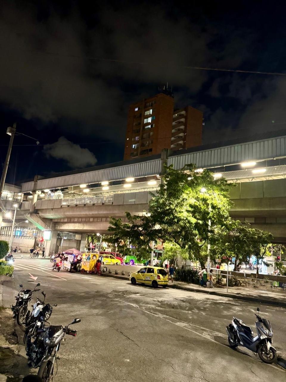 Lucia Metro House Apartamento *
