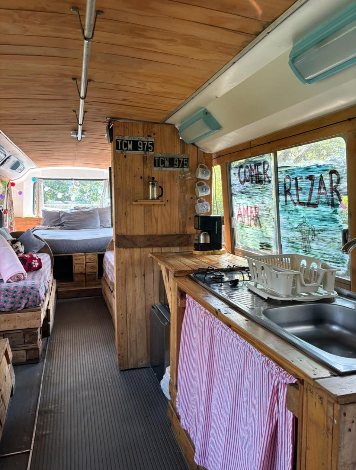 El Bus Del Bosque Camping Medellín