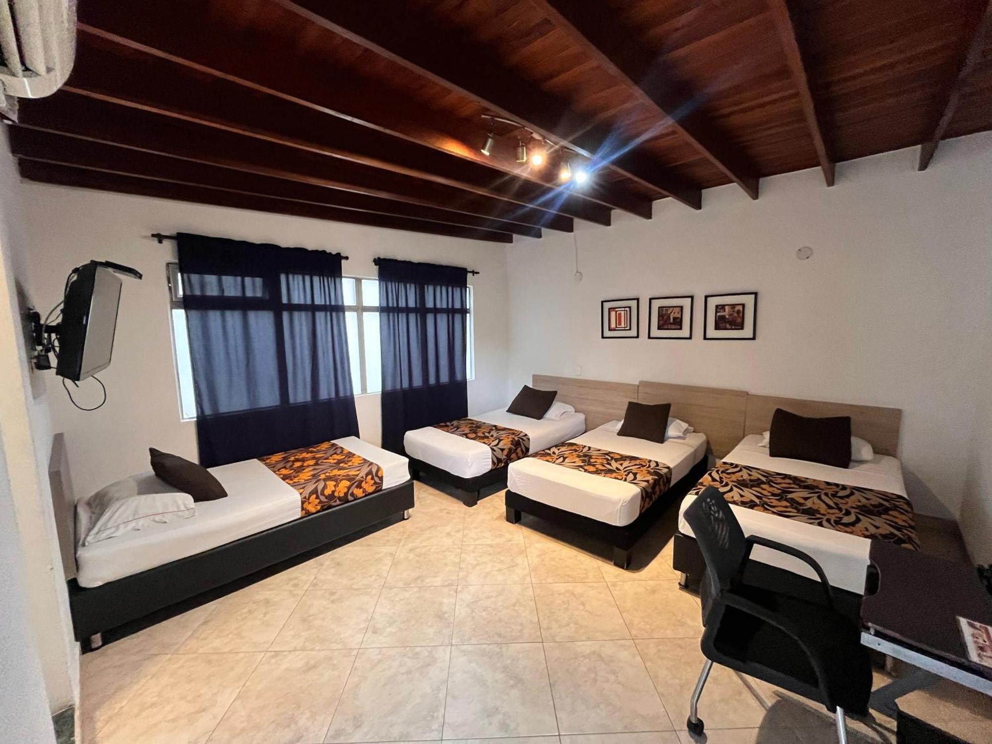 Quinta Avenida 3* Medellin