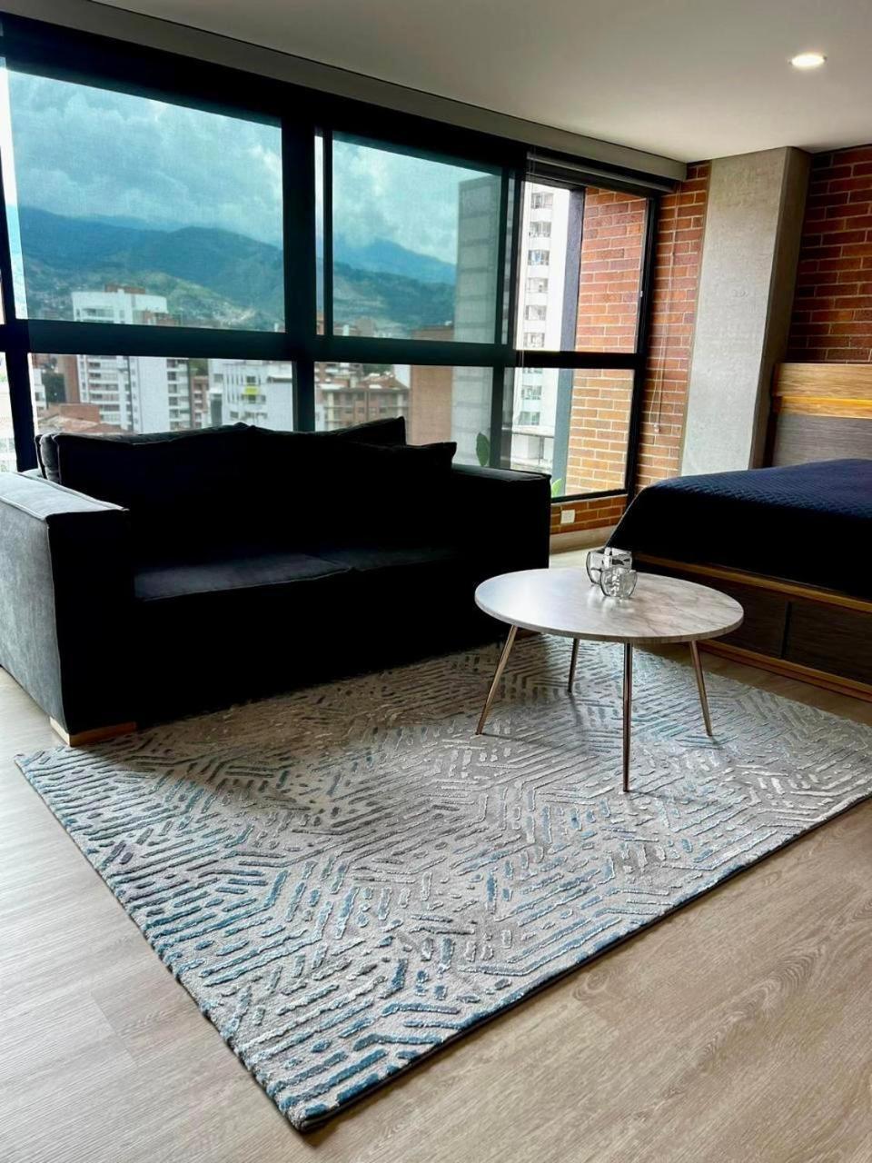1 Bed W Ac In Laureles Medellín
