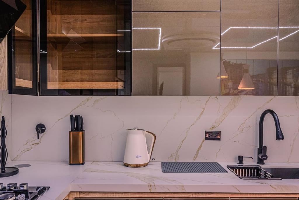 Luxury & Cozy Laureles
