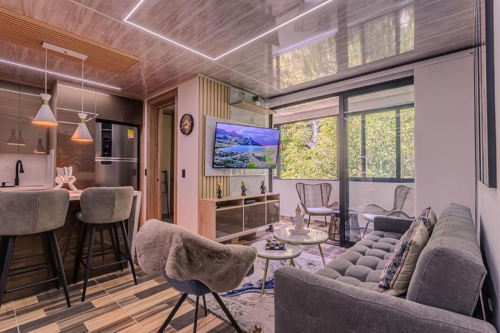 Luxury & Cozy Laureles