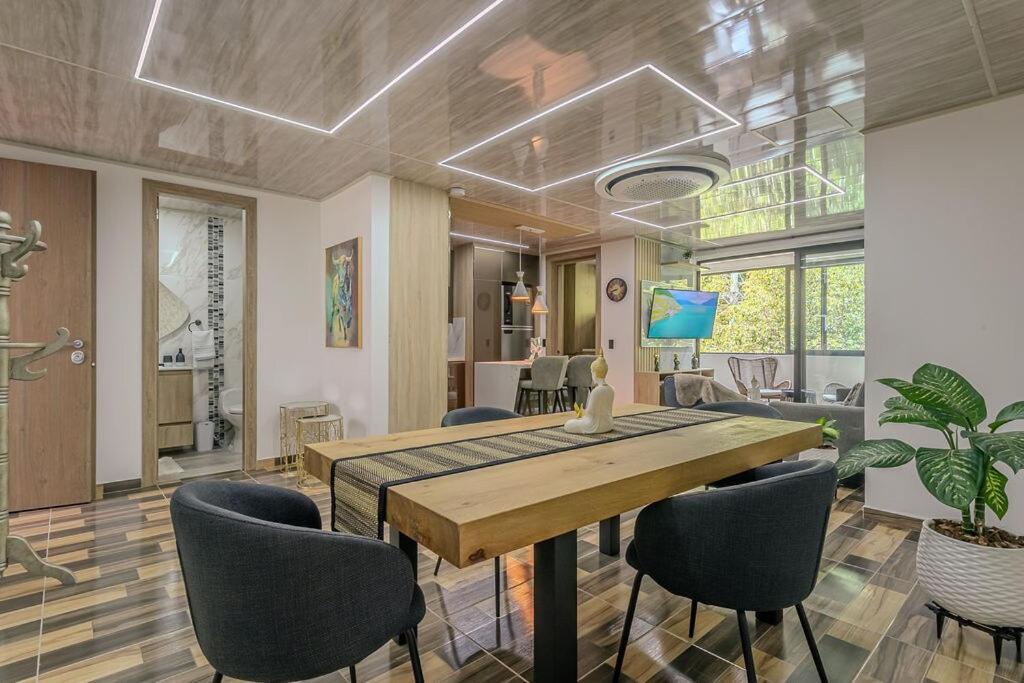 Apartamento Luxury & Cozy Laureles