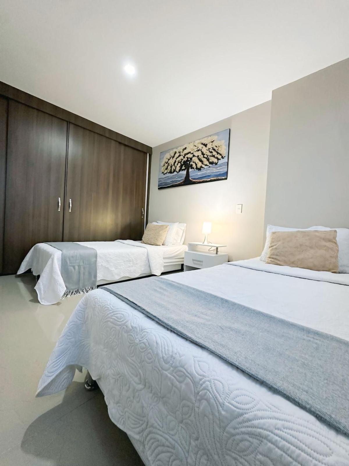 23rd Floor Luxury 5 Min From Provenza
