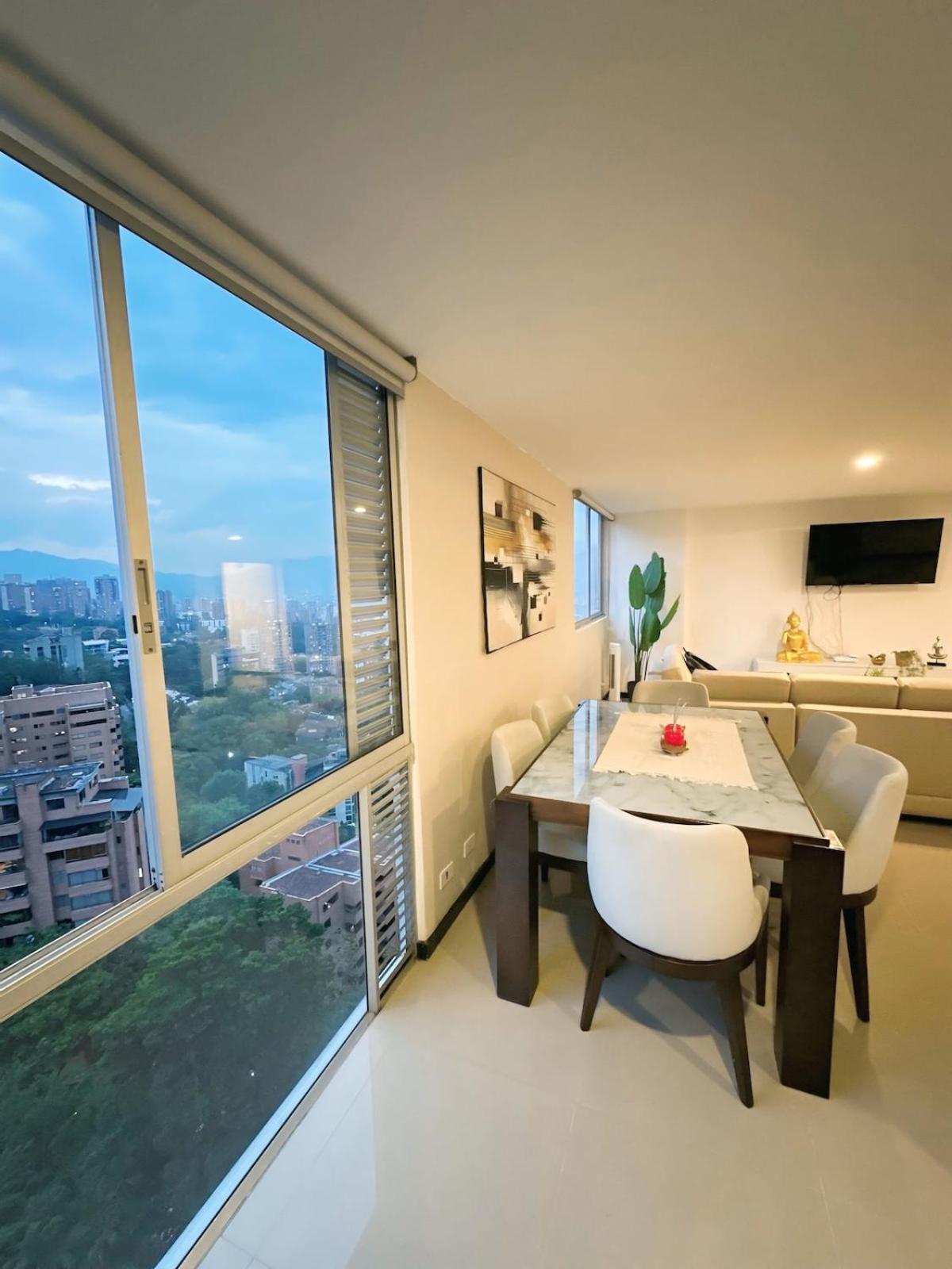 23rd Floor Luxury 5 Min From Provenza