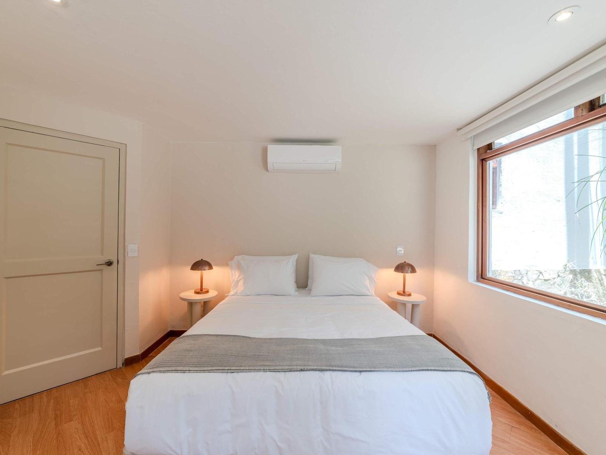 Сasa de vacaciones Marvelous 5br With Jacuzzi In El Poblado *