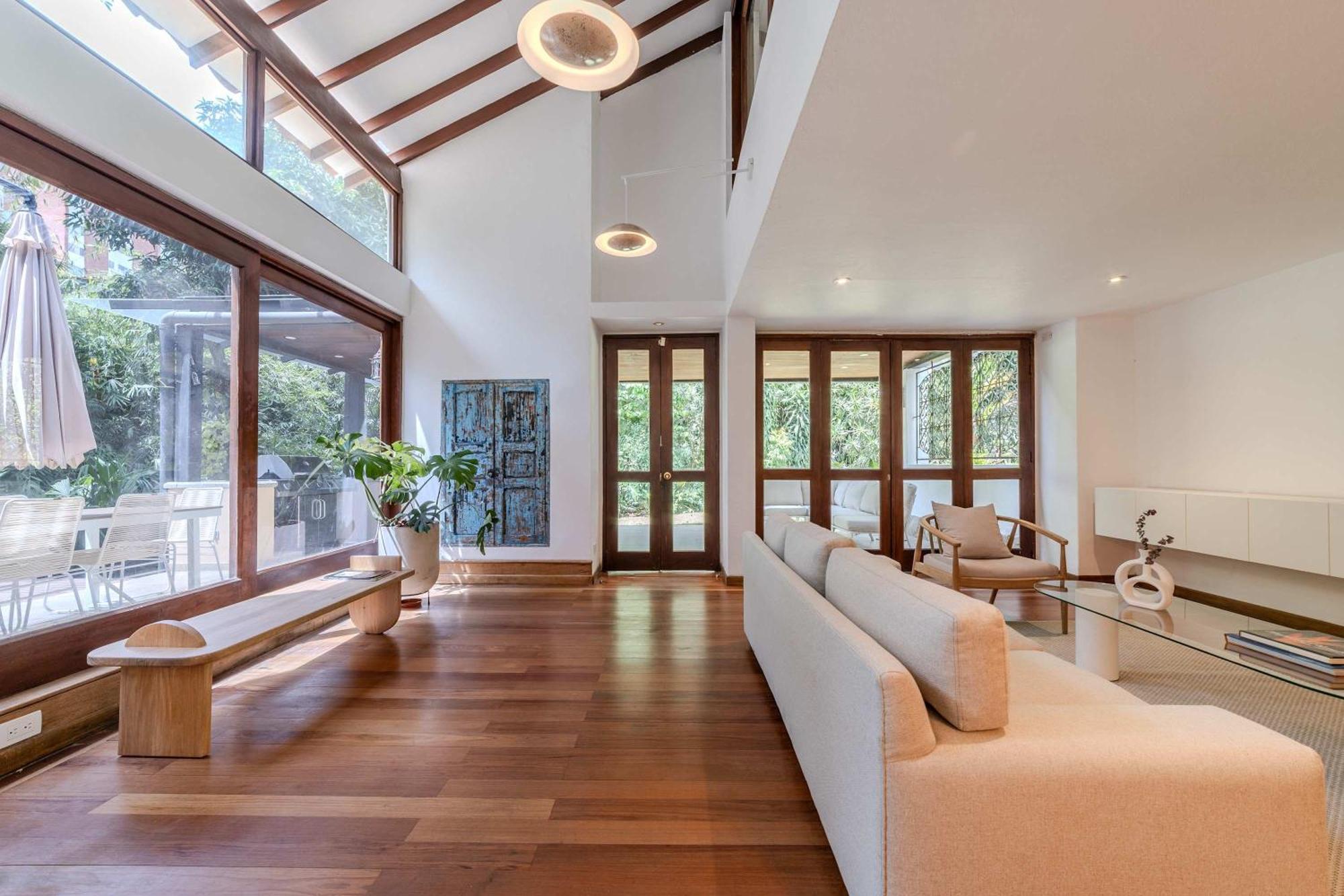 Marvelous 5br With Jacuzzi In El Poblado Medellín