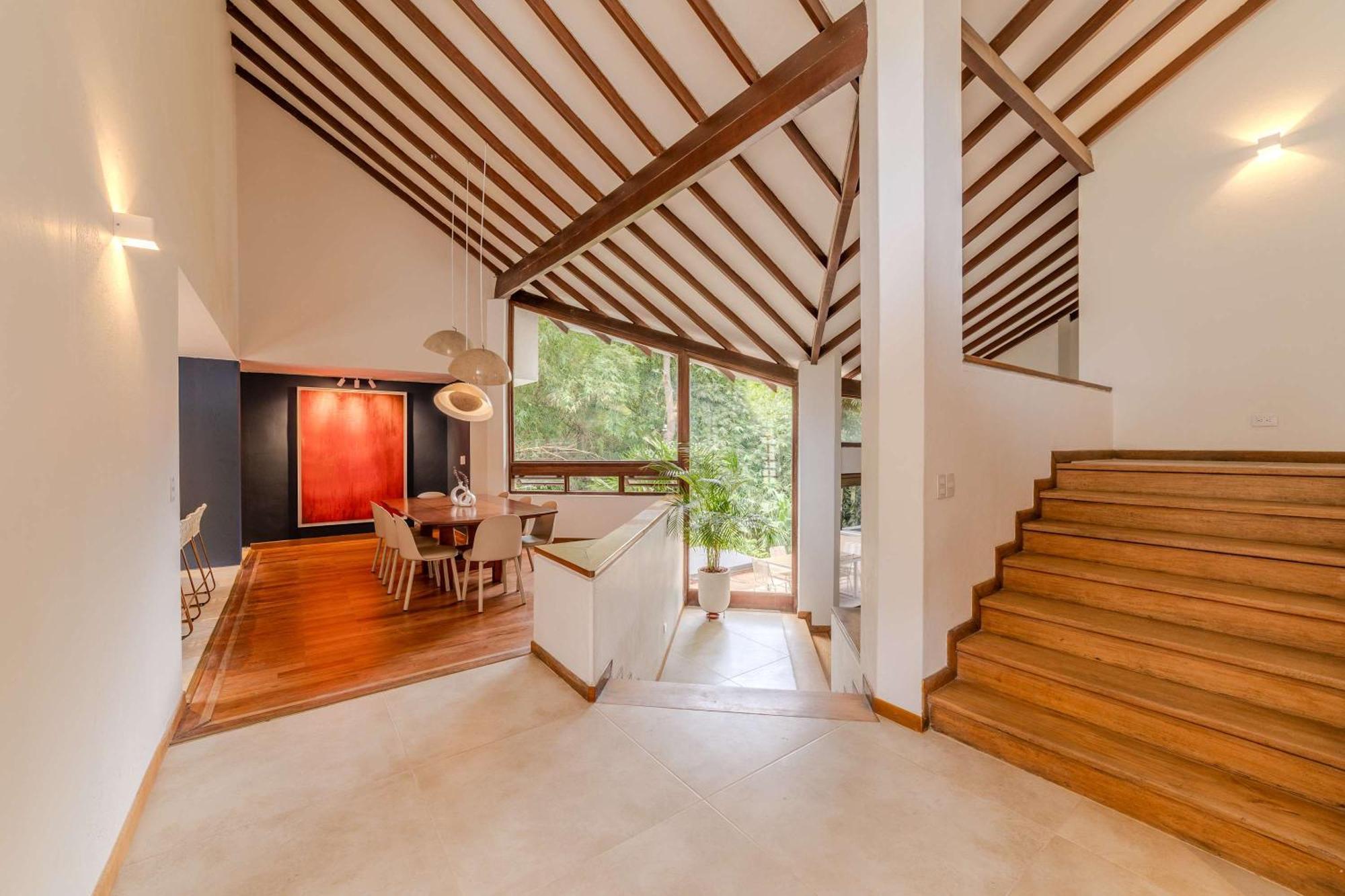 Сasa de vacaciones Marvelous 5br With Jacuzzi In El Poblado Medellín