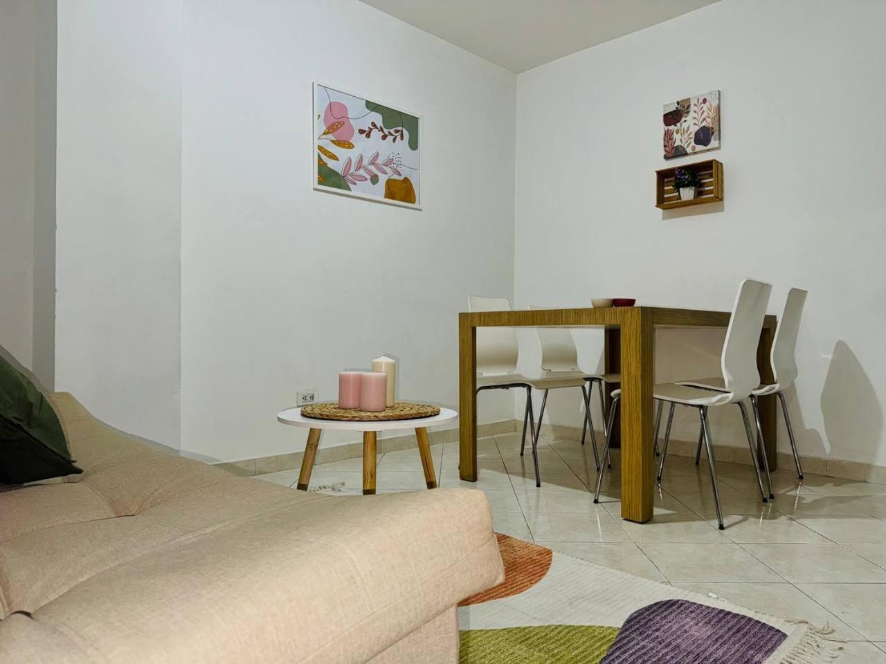 Amoblado Laureles-estadio 3 Apartamento