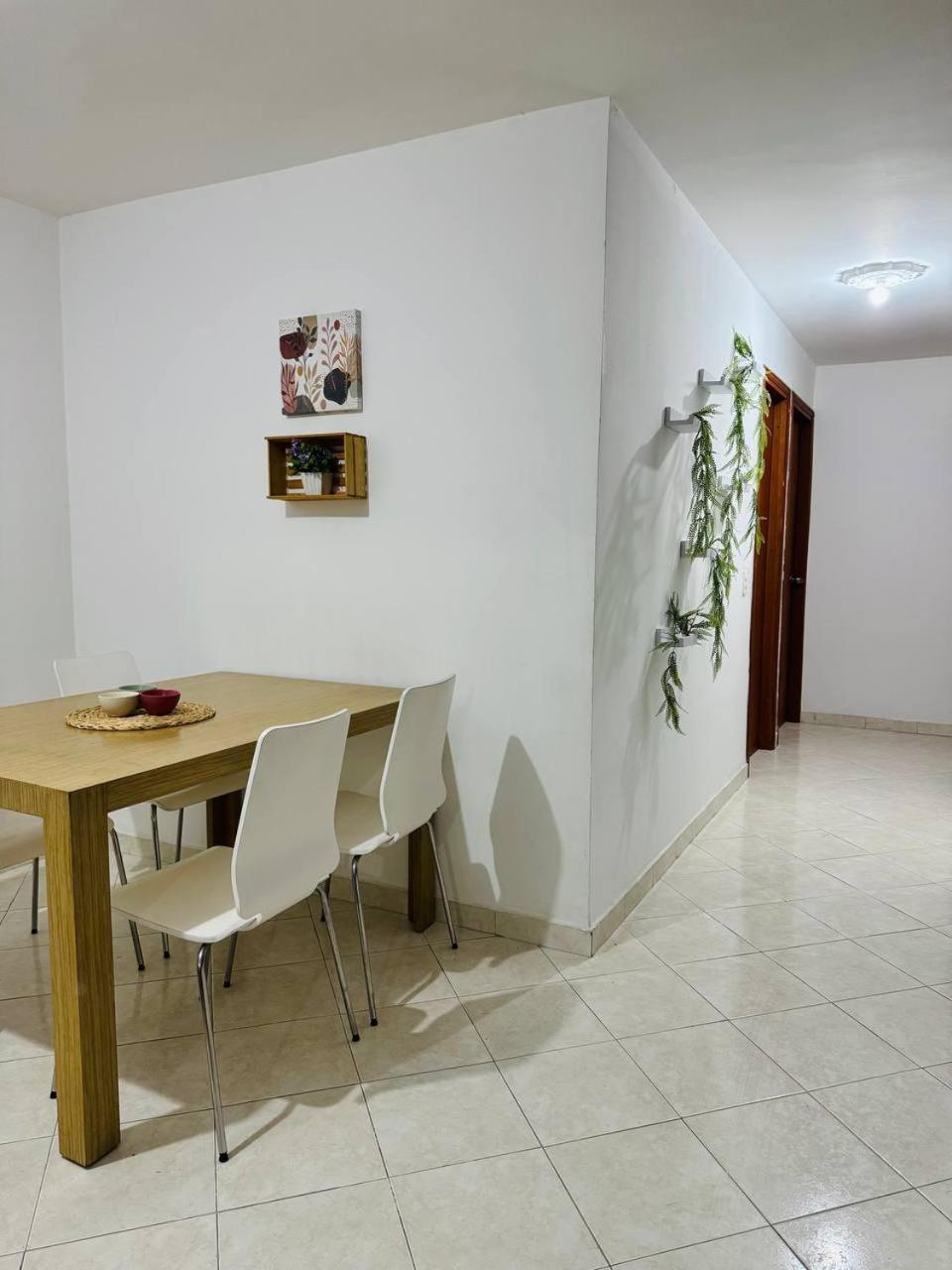 Apartamento Amoblado Laureles-estadio 3 *