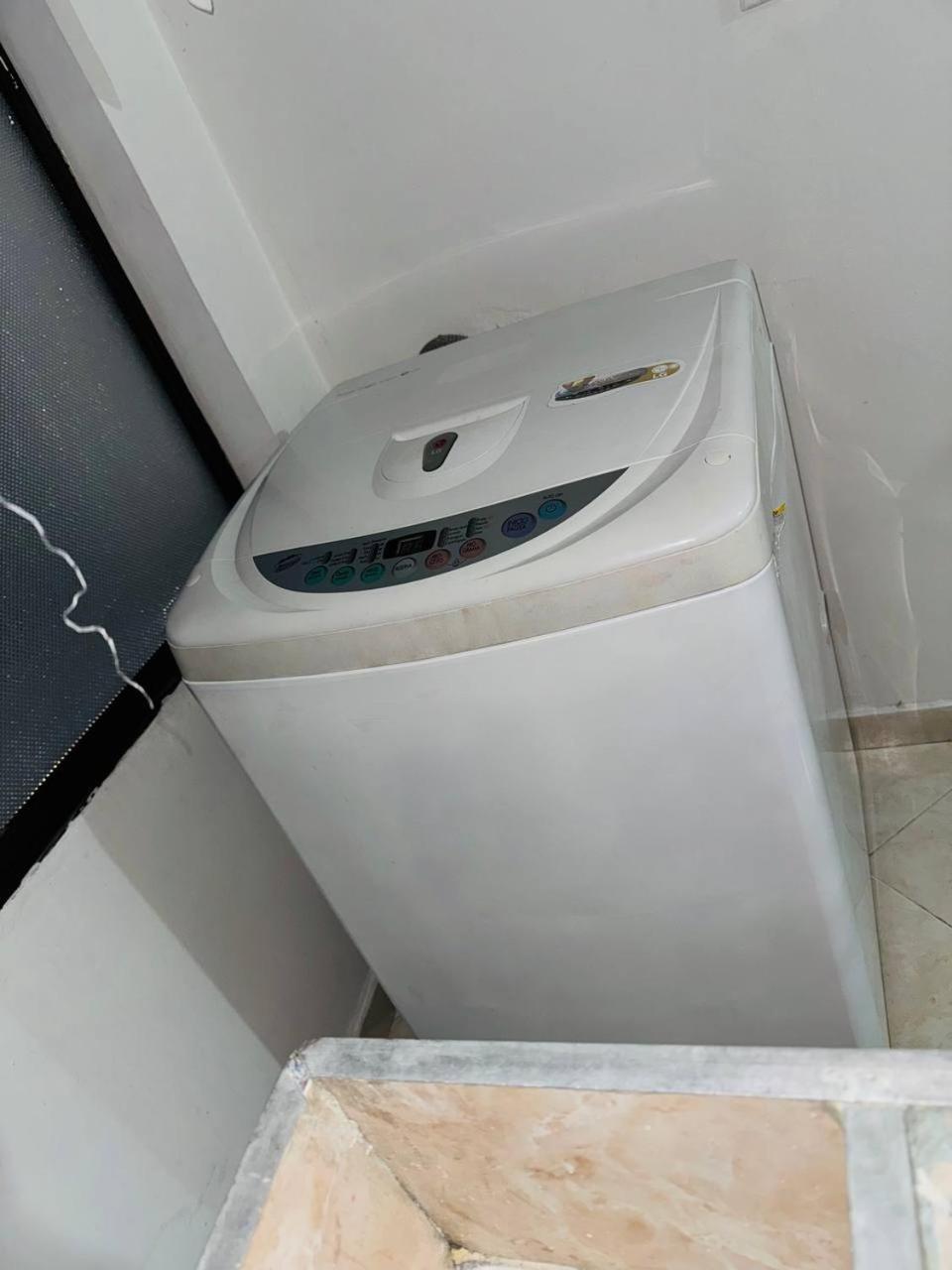 Amoblado Laureles-estadio 3 Apartamento *