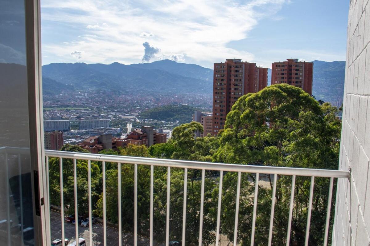Modern High Floor In Poblado *