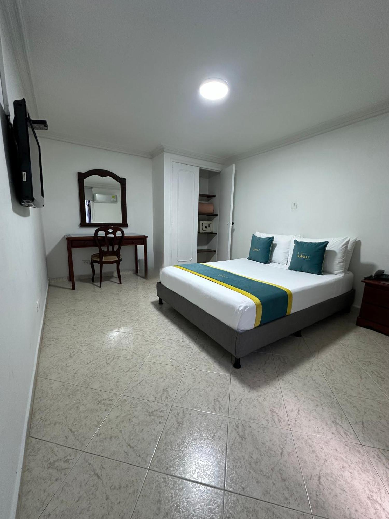 Lukas Hotel