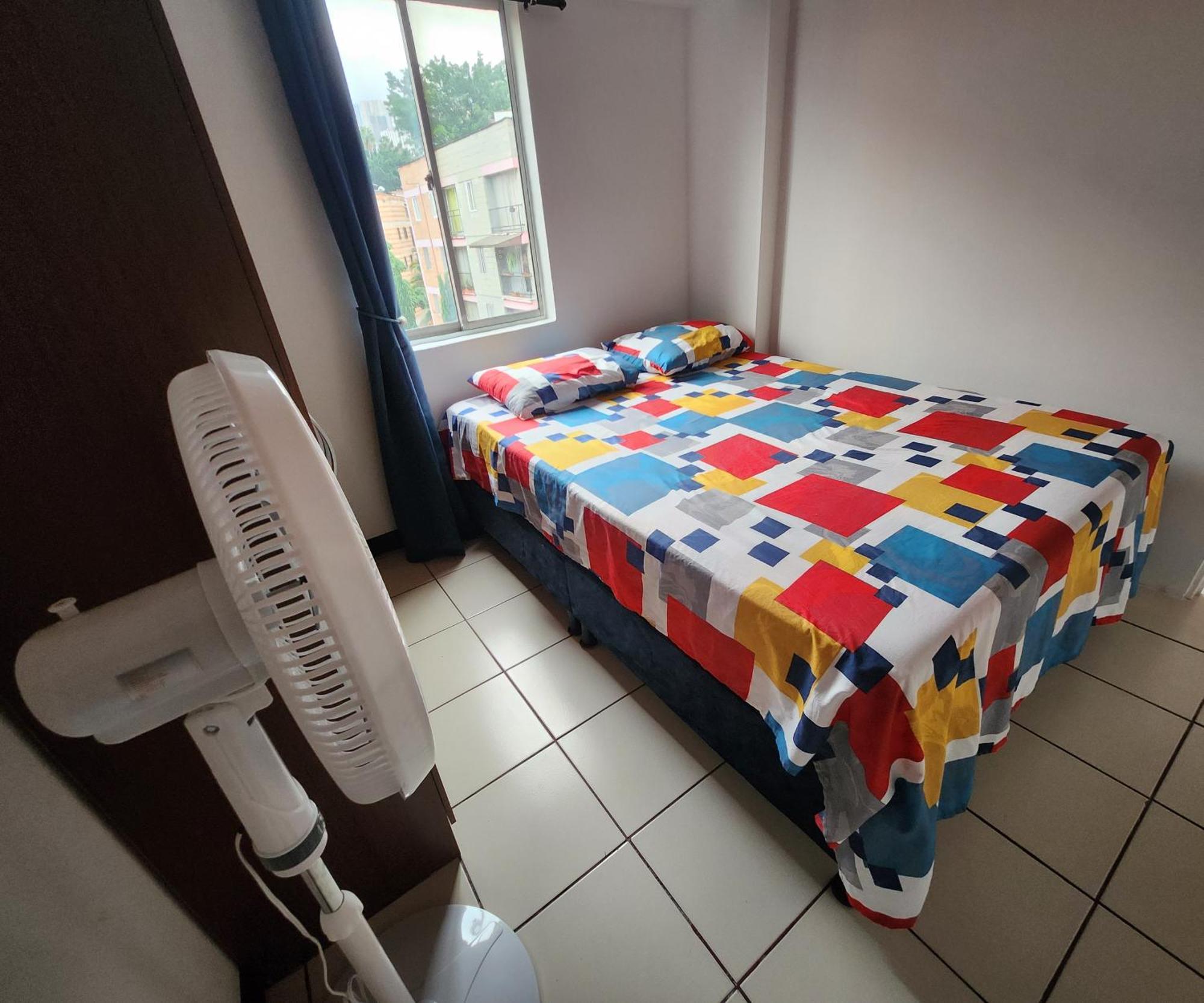 Comoda Cerca Al Metro Homestay Medellin