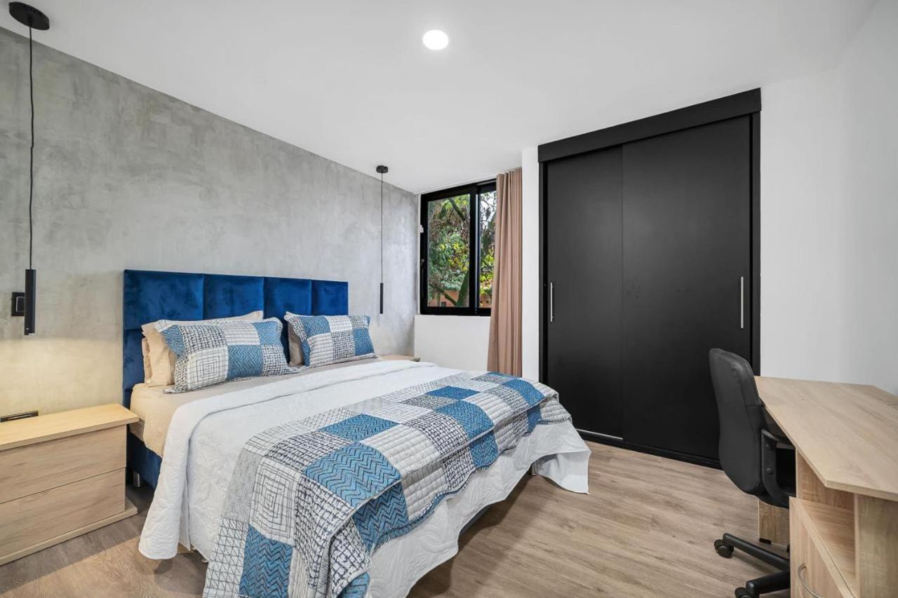 Moderno-central El Poblado Apartamento *