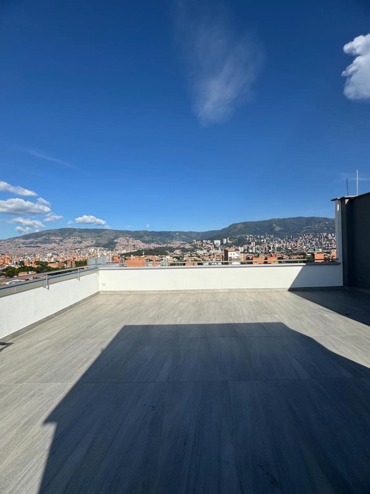Torre Zurich Luxury Apartamento *