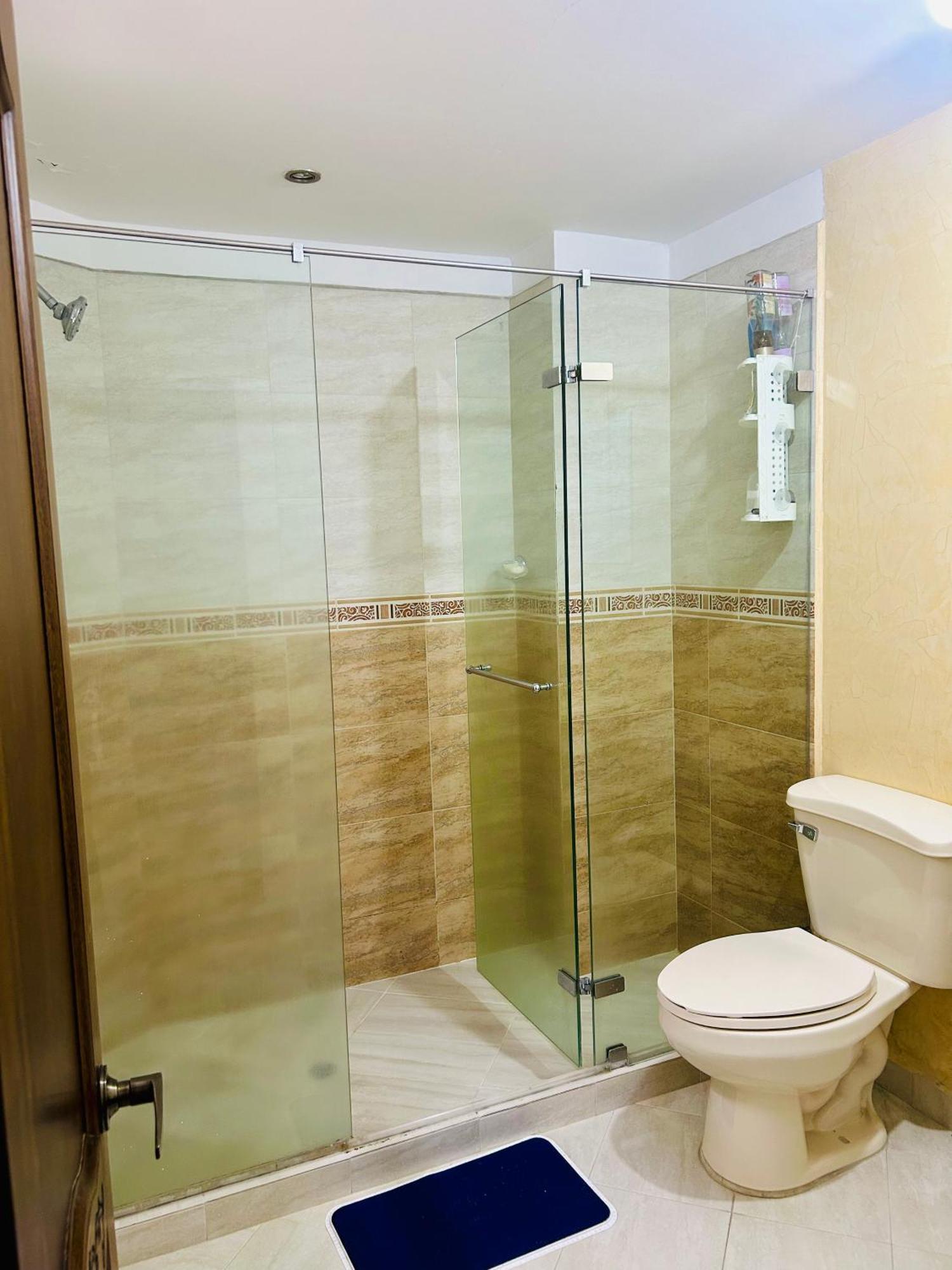 Habitación en casa particular Con Bano Privado En Belen Alpes *