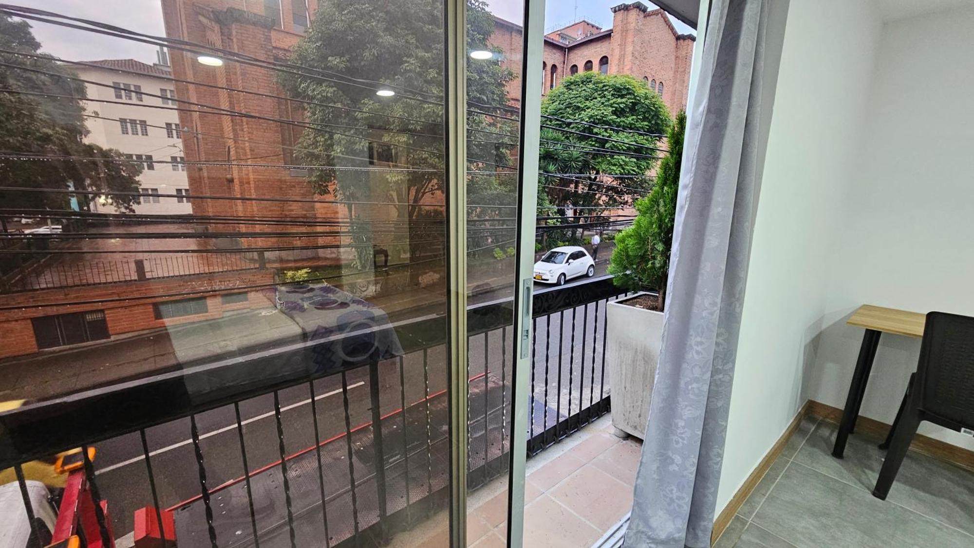Komfort House Premium * Medellín