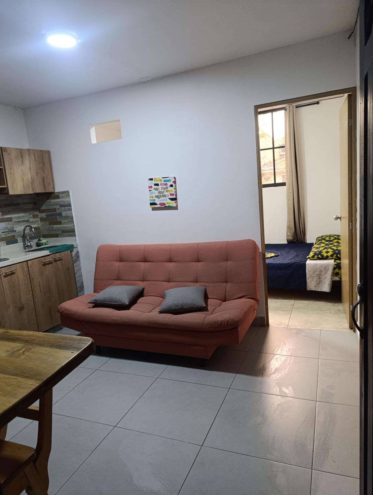 Apartamento 23 Comodo Con Balcon En Laureles Estadio 2 Hab 2 Banos *