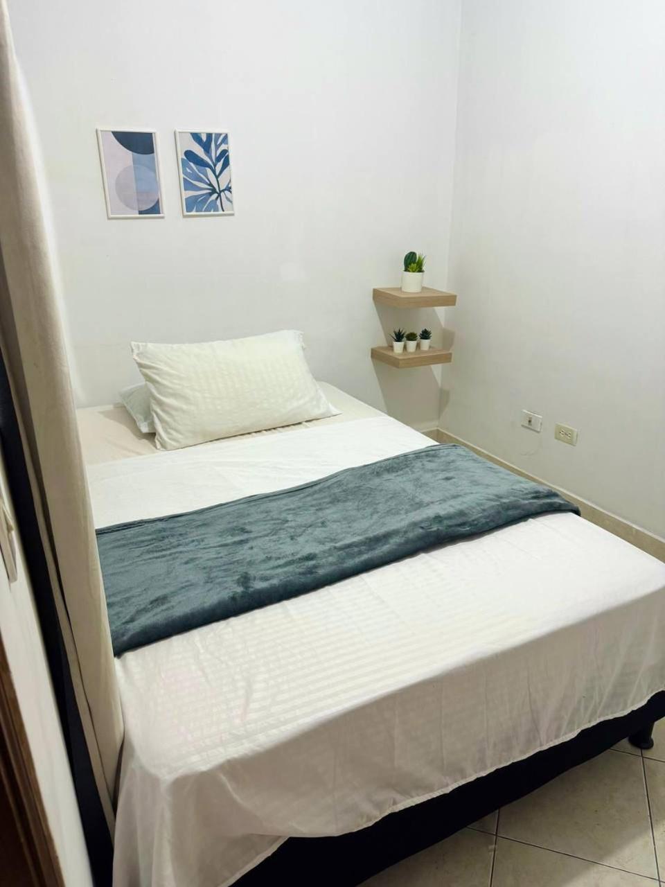Completo-balcon Laureles-estadio Hasta 6 Personas Medellin
